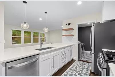 823 Walnut Creek Drive, Austin, TX 78753 - Photo 11