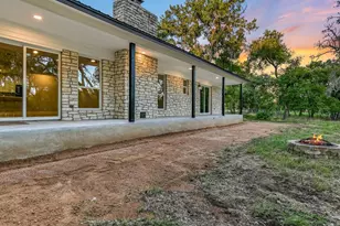 353 San Gabriel Oaks Dr, Liberty Hill, TX 78642 - Photo 17