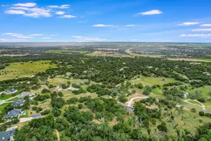 353 San Gabriel Oaks Dr, Liberty Hill, TX 78642 - Photo 31