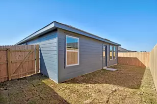 2413 Legends Crk, New Braunfels, TX 78130 - Photo 25