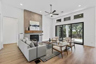 1810 Crimson Sunset Dr, Georgetown, TX 78628 - Photo 3