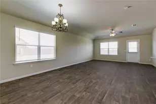 401 Cassandra Dr, Hutto, TX 78634 - Photo 7