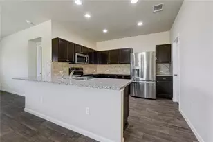 401 Cassandra Dr, Hutto, TX 78634 - Photo 9