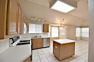 3924 Newland Dr, Round Rock, TX 78681 - Photo 5