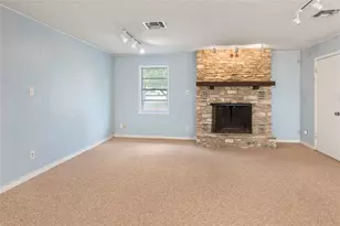 1191 Dawnridge Dr, Canyon Lake, TX 78133 - Photo 15