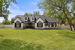 280 Stonegate Dr, Johnson City, TX 78636 - Photo 9