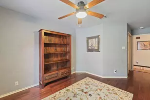 2114 Desco Dr, Austin, TX 78748 - Photo 15