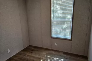 155 San Jacinto St, Bastrop, TX 78602 - Photo 9