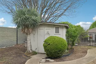 1300 Leah Ln, Round Rock, TX 78665 - Photo 39