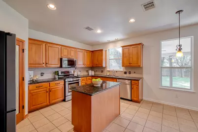 106 Justin Leonard Drive, Round Rock, TX 78664 - Photo 9