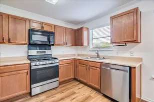 18436 Wind Tree Ln, Elgin, TX 78621 - Photo 9