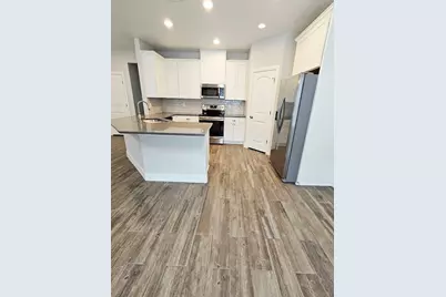 110 E Otto Street, Marion, TX 78124 - Photo 3