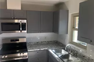 5330 Balcones Dr, Austin, TX 78731 - Photo 9