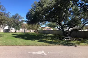 5330 Balcones Dr, Austin, TX 78731 - Photo 23