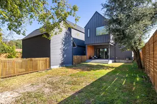 6620 Isabelle Dr, Austin, TX 78752 - Photo 29