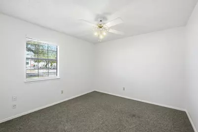 403 W Anderson Avenue, Round Rock, TX 78664 - Photo 19