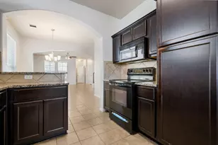 711 Katmai Cir, Pflugerville, TX 78660 - Photo 5