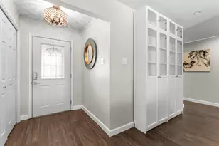 11210 Henge Dr, Austin, TX 78759 - Photo 5