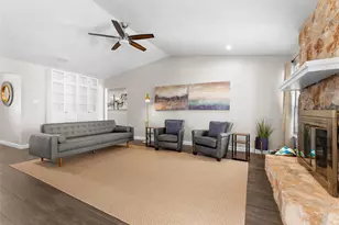 11210 Henge Dr, Austin, TX 78759 - Photo 9