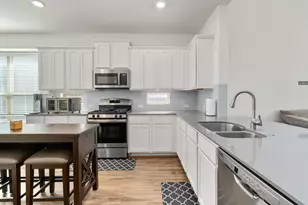 718 Hereford Loop, Hutto, TX 78634 - Photo 5