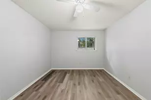 13187 Mill Stone Dr, Austin, TX 78729 - Photo 19