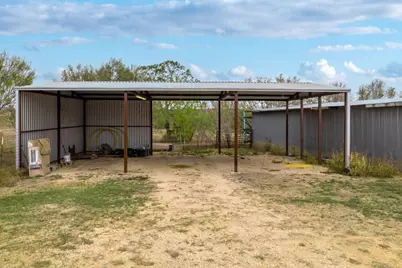 9054 Fm 713, Dale, TX 78616 - Photo 31