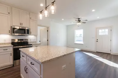 302 String Prairie Way, Smithville, TX 78957 - Photo 11