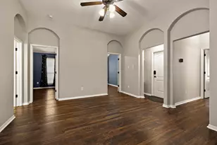 1003 Herrera Ct, Hutto, TX 78634 - Photo 19