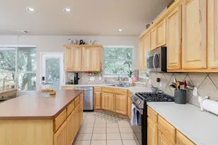 2407 Silver Spur Ln, Leander, TX 78641 - Photo 13