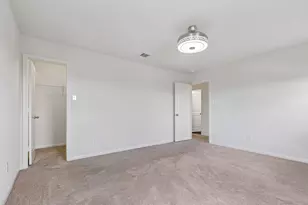 704 Cleary Ln, Jarrell, TX 76537 - Photo 19