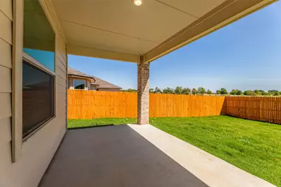 125 Break Avenue, Taylor, TX 76574 - Photo 13