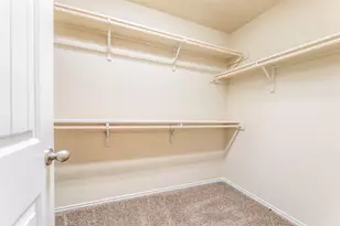 125 Break Ave, Taylor, TX 76574 - Photo 5