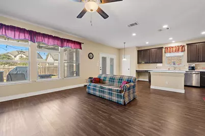 2950 E Old Settlers Boulevard #29, Round Rock, TX 78665 - Photo 9