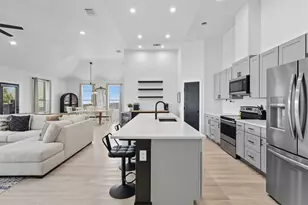 195 Blushing Dr, Cedar Creek, TX 78612 - Photo 19