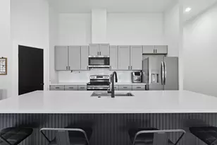 195 Blushing Dr, Cedar Creek, TX 78612 - Photo 21