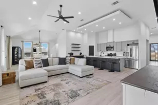 195 Blushing Dr, Cedar Creek, TX 78612 - Photo 13