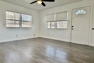 2906 E 12th St, Austin, TX 78702 - Photo 5