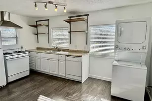 2906 E 12th St, Austin, TX 78702 - Photo 7