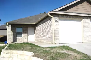 717 Claremont Pkwy, Marble Falls, TX 78654 - Photo 1