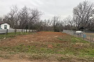 327 Houston Elgin Tx 78621 St, Elgin, TX 78621 - Photo 1