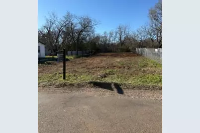 327 Houston Elgin, Tx 78621 Street, Elgin, TX 78621 - Photo 5