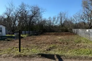 327 Houston Elgin Tx 78621 St, Elgin, TX 78621 - Photo 5