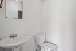 1207 NE Loop 230, Smithville, TX 78957 - Photo 21