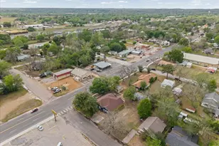 1207 NE Loop 230, Smithville, TX 78957 - Photo 35