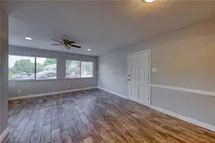 5801 Thunderbird St, Lago Vista, TX 78645 - Photo 5