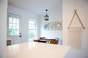 122 Havana St, Austin, TX 78704 - Photo 3