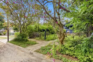 1920 Leal St, San Antonio, TX 78207 - Photo 3