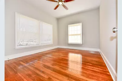 410 Kenniston Drive, Austin, TX 78752 - Photo 13