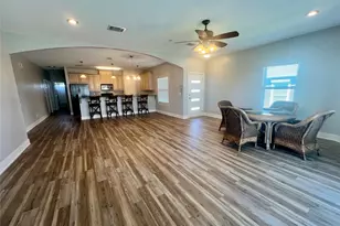 105 Pelican St, Port O'Connor, TX 77982 - Photo 3
