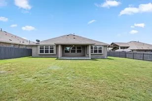 140 W Highfield St, Hutto, TX 78634 - Photo 27